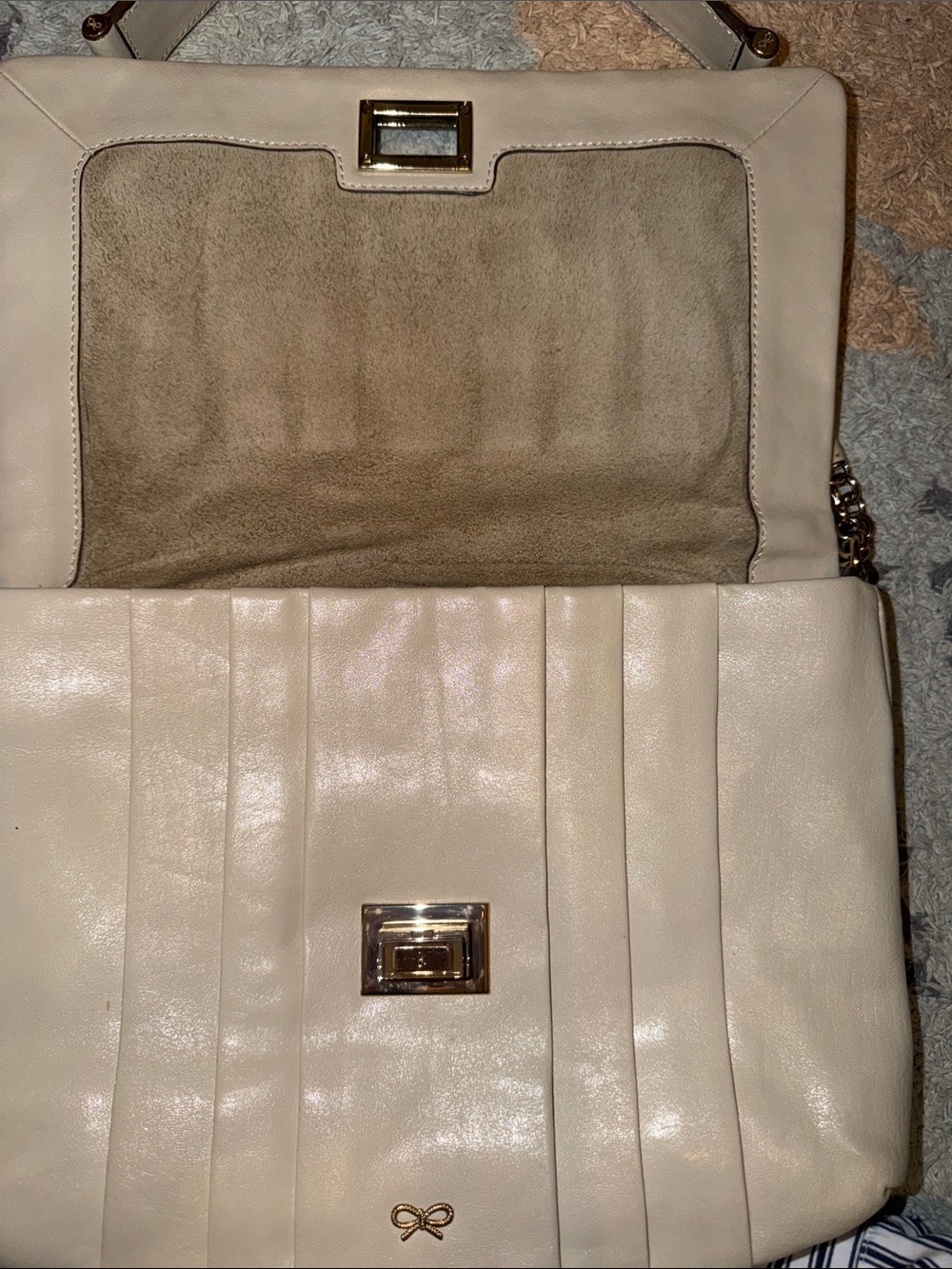 Anya Hindmarch Cream Quilted Shoulder Bag with Gold Chain - Picture 2 of 7